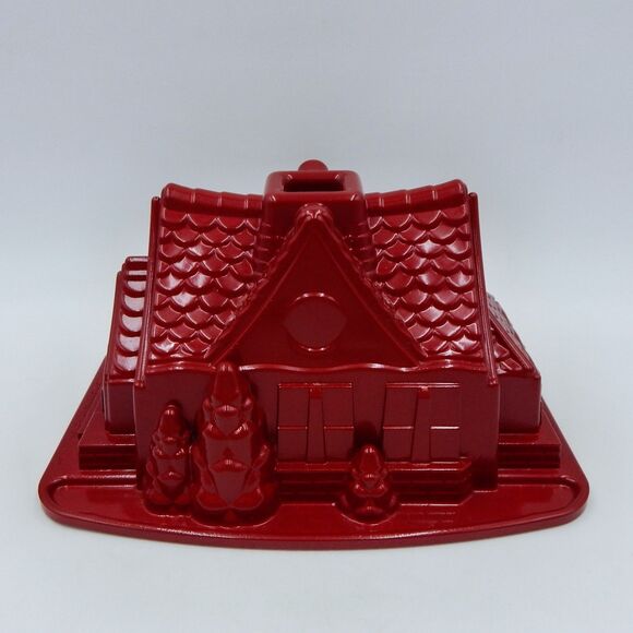 Nordic Ware Holiday Red Cast Aluminum Gingerbread House Bundt Cake Pan - Picture 4 of 9